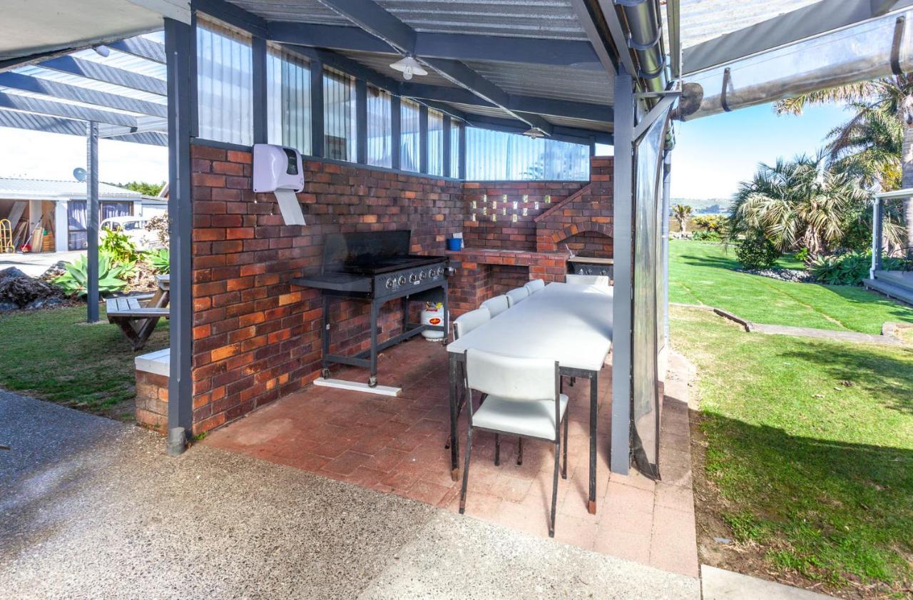Tidewater Accommodation Coromandel Exterior photo